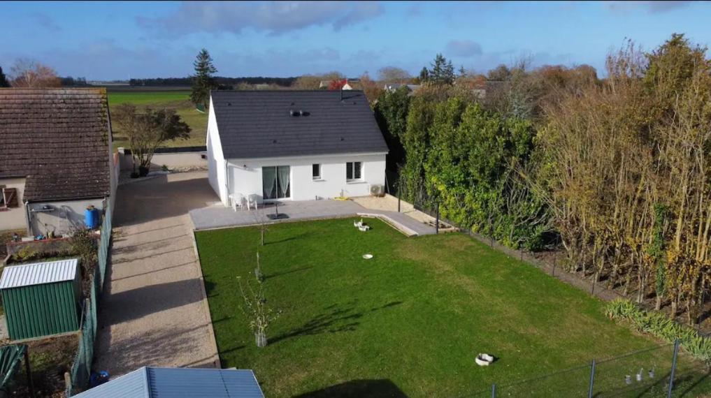 Petite Maison Au Calme Poupry ภายนอก รูปภาพ