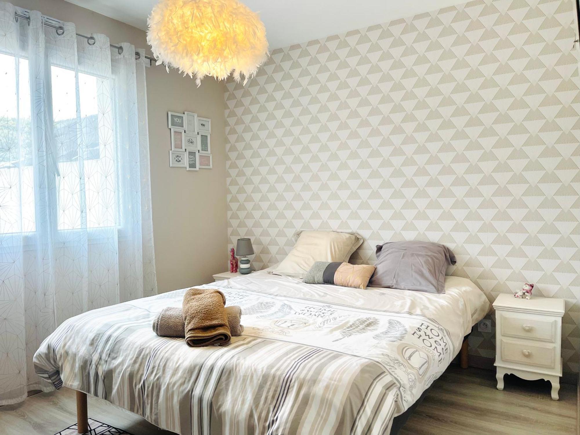 Petite Maison Au Calme Poupry ภายนอก รูปภาพ