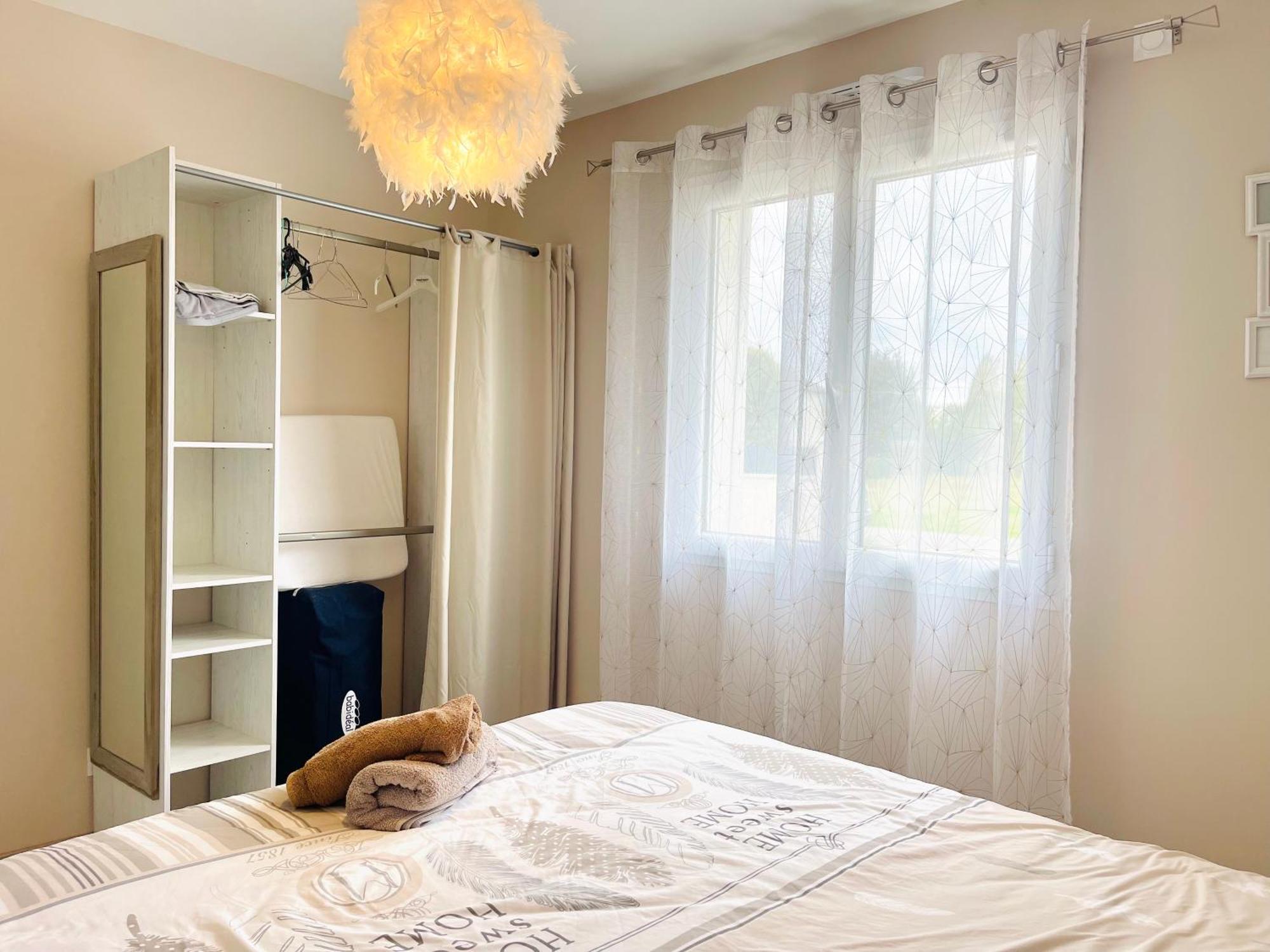 Petite Maison Au Calme Poupry ภายนอก รูปภาพ