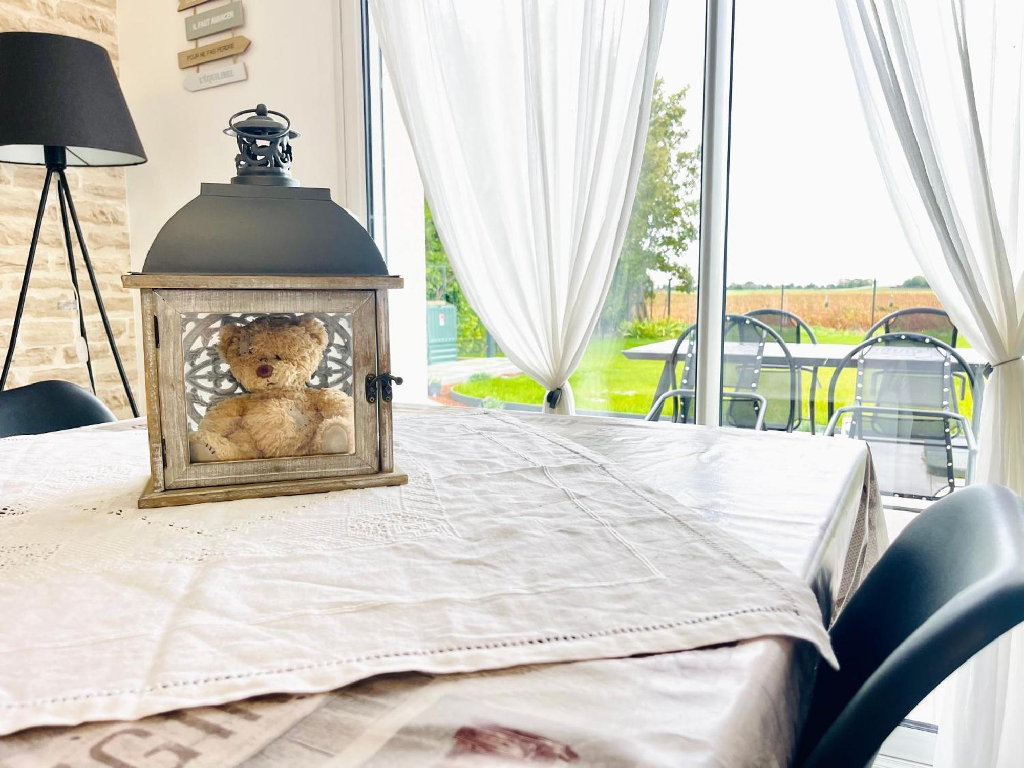 Petite Maison Au Calme Poupry ภายนอก รูปภาพ